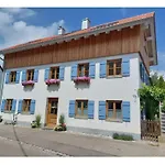 Wunderschoene 2-zimmer Im Ostallgaeu *
